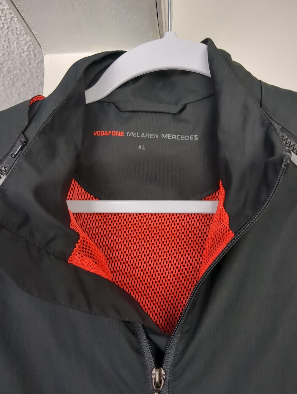 McLaren Mercedes Vodafone Jacket Mens XL Black Full Zip Pockets Lined Vtg